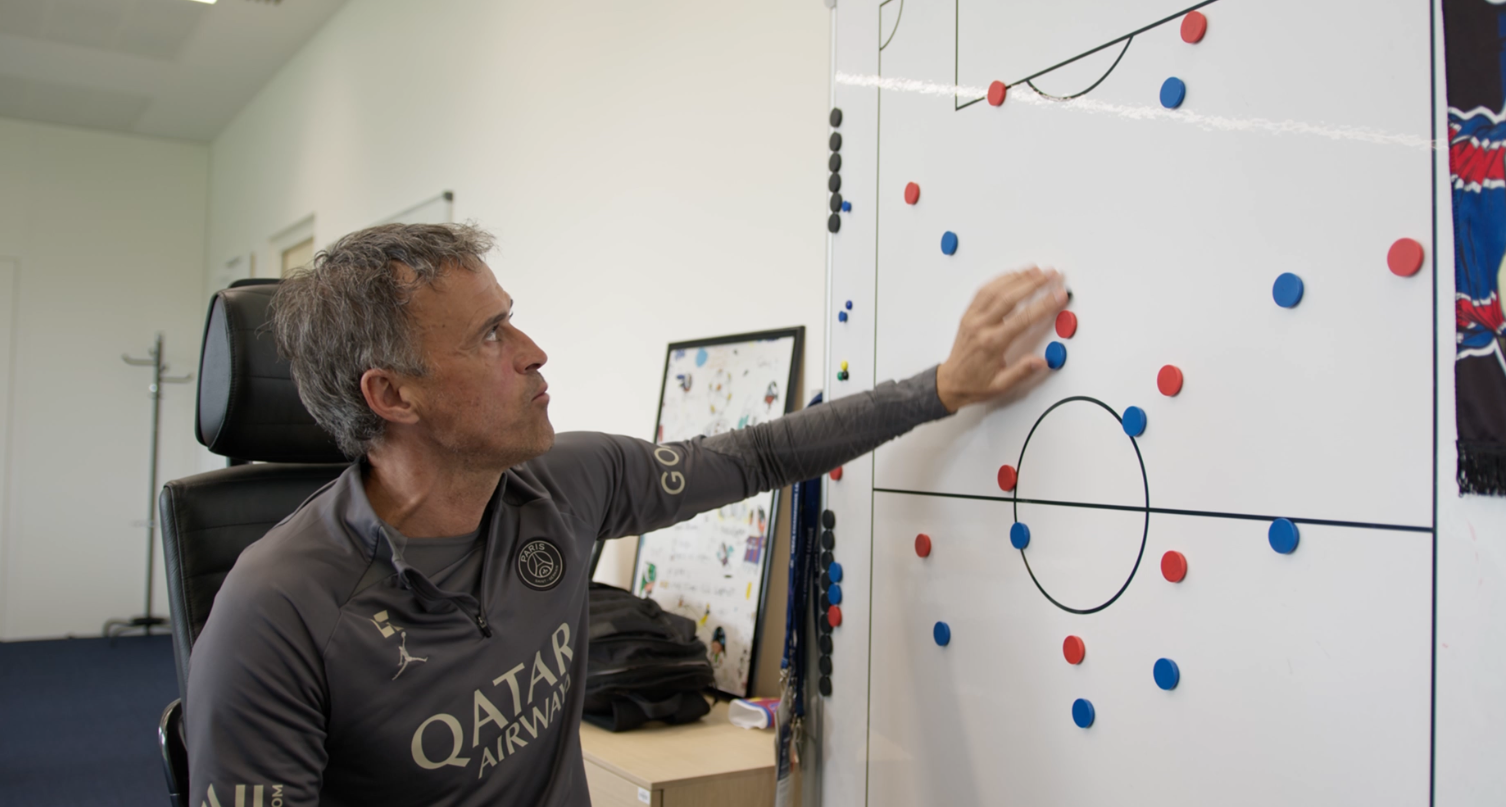 LUIS ENRIQUE: “NO TENÉIS NI **** IDEA”